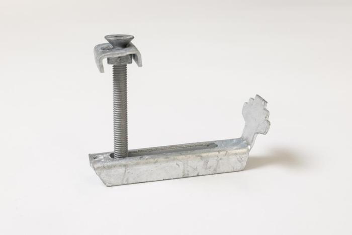 Pozinkovaná svorka pro oko 30x10